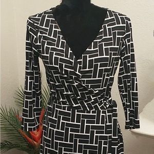 Chaps size large, black and white geometric stretchy wrap dress